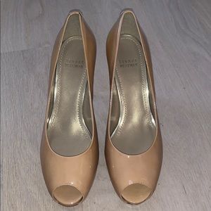 Nude Stuart Weitzman Pumps with peep toe